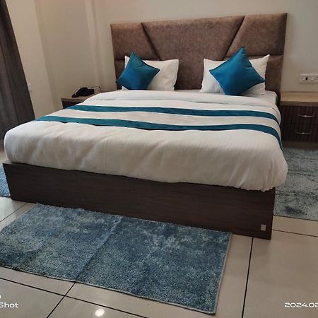 The Setu Hotel & Resorts Faridabad Extérieur photo